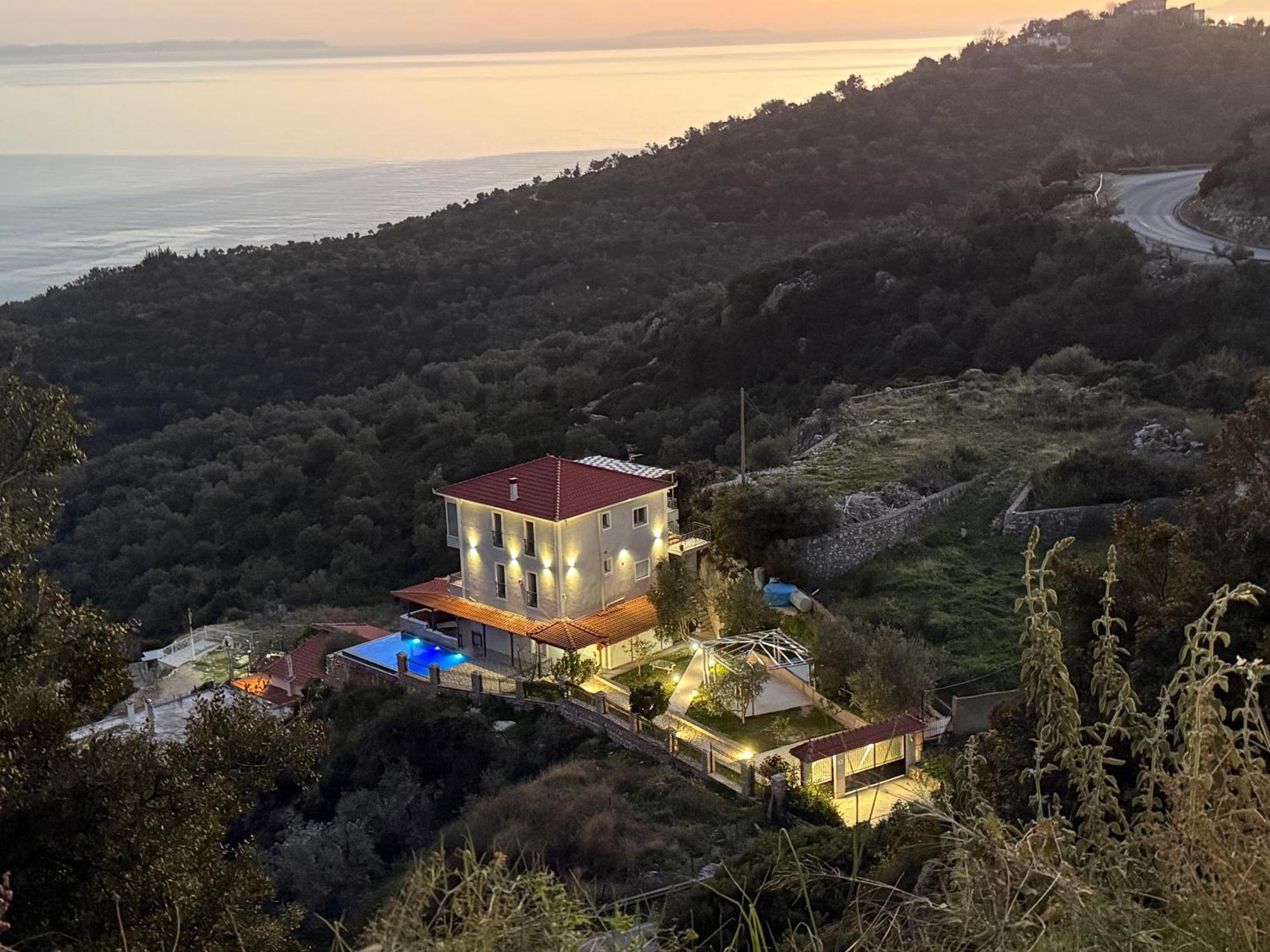 Vila Elezi Piqeras بورش المظهر الخارجي الصورة